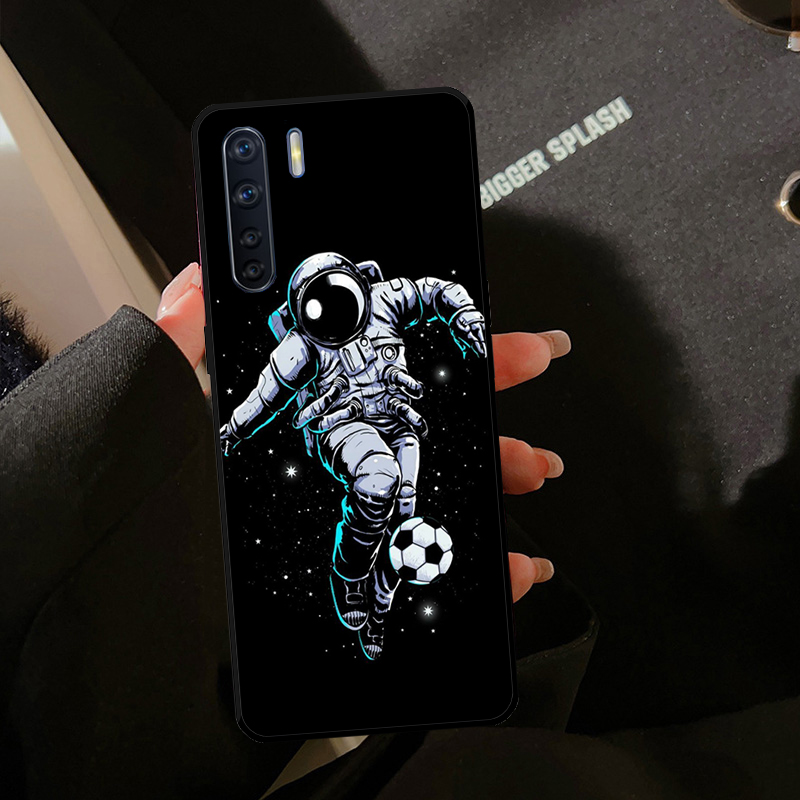 우주 비행사 테마의 축구/농구 디자인 케이스 (Oppo - Oppo A78 리뷰 및 가격